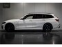 BMW 3-Serie Touring 330e | M-Sport | Live Cockpit | Panorama | H&K | ACC | Leder/Alcantara | Alpin Wit
