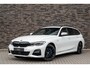 BMW 3-Serie Touring 330e | M-Sport | Live Cockpit | Panorama | H&K | ACC | Leder/Alcantara | Alpin Wit