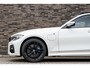BMW 3-Serie Touring 330e | M-Sport | Live Cockpit | Panorama | H&K | ACC | Leder/Alcantara | Alpin Wit