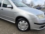 Skoda Fabia 1.4-16V Elegance | APK | Stoelverwarming | Airco | Parkeersensoren | EL Ramen | Nieuwe Koppeling |