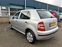 Skoda Fabia 1.4-16V Elegance | APK | Stoelverwarming | Airco | Parkeersensoren | EL Ramen | Nieuwe Koppeling |