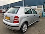 Skoda Fabia 1.4-16V Elegance | APK | Stoelverwarming | Airco | Parkeersensoren | EL Ramen | Nieuwe Koppeling |