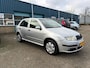 Skoda Fabia 1.4-16V Elegance | APK | Stoelverwarming | Airco | Parkeersensoren | EL Ramen | Nieuwe Koppeling |