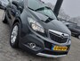 Opel Mokka 1.4 Turbo 140pk Automaat Cosmo+ | Navi | Bi-Xenon | Clima | Cruise | Leder+Comfortstoel | Stoel+Stuurwielverwarming | Pdc V+A+Camera | Licht+Regensensor | Privacy Glass | 17''lm