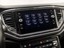 Volkswagen T-Roc 1.5 TSI Sport 150Pk Automaat (VIRTUAL COCKPIT, APPLE CARPLAY, GROOT NAVI, CLIMATE, LEDER, STOELVERWARMING, LED KOPLAMPEN, ZWART HEMEL, GETINT GLAS, CAMERA, ADAPTIVE CRUISE, NIEUWSTAAT)