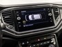 Volkswagen T-Roc 1.5 TSI Sport 150Pk Automaat (VIRTUAL COCKPIT, APPLE CARPLAY, GROOT NAVI, CLIMATE, LEDER, STOELVERWARMING, LED KOPLAMPEN, ZWART HEMEL, GETINT GLAS, CAMERA, ADAPTIVE CRUISE, NIEUWSTAAT)