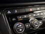 Volkswagen T-Roc 1.5 TSI Sport 150Pk Automaat (VIRTUAL COCKPIT, APPLE CARPLAY, GROOT NAVI, CLIMATE, LEDER, STOELVERWARMING, LED KOPLAMPEN, ZWART HEMEL, GETINT GLAS, CAMERA, ADAPTIVE CRUISE, NIEUWSTAAT)