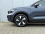 Volvo EC40 Single Motor Extended Range 82 kWh Plus |**17% BIJTELLING**| Panoramadak | Premium audio by Harman Kardon | Apple carplay/Android auto | Verwarmbare voorstoelen en stuurwiel | Warmtepomp | Denim Blue metallic | 19 inch Lichtmetalen velgen| Dak in contrasterend Black Stone Solid