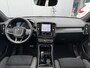 Volvo EC40 Single Motor Extended Range 82 kWh Plus |**17% BIJTELLING**| Panoramadak | Premium audio by Harman Kardon | Apple carplay/Android auto | Verwarmbare voorstoelen en stuurwiel | Warmtepomp | Denim Blue metallic | 19 inch Lichtmetalen velgen| Dak in contrasterend Black Stone Solid