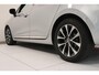 Renault Clio 1.6 E-Tech Hybrid 145 Intens | 360° Camera | Navigatie 9,3"| Climate control | Dode hoek detectie | AppleCarplay AndroidAuto |