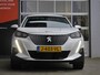 Peugeot e-2008 EV Allure 50 kWh | Adaptive cruise control | Navigatie | Achteruitrijcamera | Lichtmetalen velgen | 3 Fase | Extra getint glas | Keyless start | Stoelverwarming
