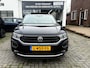 Volkswagen T-Roc 1.5 TSI Sport,Panoramadak,Trekhaak,Apple Carplay/Android,L.M.Velgen