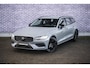 Volvo V60 2.0 B3 Essential Edition | Sport Pack | 19" Black Edition Velgen | Leder | Adaptieve Cruise Control | Stoelverwarming | Park Assist |
