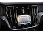Volvo V60 2.0 B3 Essential Edition | Sport Pack | 19" Black Edition Velgen | Leder | Adaptieve Cruise Control | Stoelverwarming | Park Assist |