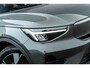 Volvo EC40 Single Motor Extended Range Plus 82 kWh | Trekhaak | Panoramadak | Keyless | Harman Kardon Audio | Elektrische Achterklep | 360 camera | Stoel-/Stuurverwarming | Adaptieve Cruise | Getint Glas | Luxe Bekleding |