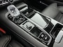 Volvo V90 T8 Recharge Ultra Dark | 20" | Luchtvering | Trekhaak | Geventileerd Nappa | Massagestoelen | Bowers & Wilkins | Head-up | Panoramadak | Full LED