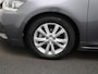 Lexus CT 200h Luxury Line | Automaat | Climate Control | Achteruitrijcamera | Stoelverwarming | Parkeersensoren | Lichtmetalen Velgen |
