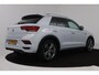 Volkswagen T-Roc 1.5 TSI Sport Business R (DIGITALE COCKPIT, STOELVERWARMING, NAVIGATIE, CRUISE ADAPTIEF, PARKEERSENSOREN)