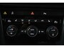 Volkswagen T-Roc 1.5 TSI Sport Business R (DIGITALE COCKPIT, STOELVERWARMING, NAVIGATIE, CRUISE ADAPTIEF, PARKEERSENSOREN)