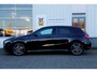 Mercedes-Benz A-klasse 250 e AMG Line Plug in hybride*Perfect MB Onderh.*BTW*1ste Eig.*Sfeer/Night/MBUX/Apple Carplay-Android/High Perf. LED Koplamp./Diamond Grille/DAB/Stoelverw./Half Leder/Parkeersens.V+A/18 inch LM*