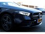 Mercedes-Benz A-klasse 250 e AMG Line Plug in hybride*Perfect MB Onderh.*BTW*1ste Eig.*Sfeer/Night/MBUX/Apple Carplay-Android/High Perf. LED Koplamp./Diamond Grille/DAB/Stoelverw./Half Leder/Parkeersens.V+A/18 inch LM*
