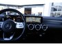 Mercedes-Benz A-klasse 250 e AMG Line Plug in hybride*Perfect MB Onderh.*BTW*1ste Eig.*Sfeer/Night/MBUX/Apple Carplay-Android/High Perf. LED Koplamp./Diamond Grille/DAB/Stoelverw./Half Leder/Parkeersens.V+A/18 inch LM*