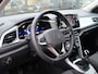 Volkswagen T-Roc 1.0 TSI Life | Navigatie | Parkeersensoren | App Connect |
