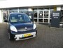 Renault Kangoo Family 1.6-16V Privilège AIRCO/ CRUISE CONTROLE/ TREKHAAK/ RADIO CD/USB BLUETOOTH/ DAKRAILS/ 4 SEIZOENSBANDEN/ ETC... RIJKLAAR!