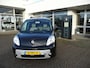 Renault Kangoo Family 1.6-16V Privilège AIRCO/ CRUISE CONTROLE/ TREKHAAK/ RADIO CD/USB BLUETOOTH/ DAKRAILS/ 4 SEIZOENSBANDEN/ ETC... RIJKLAAR!