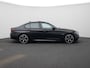 BMW 5-Serie 530e xDrive Executive | M-SPORT | SCHUIF/KANTELDAK | 20 INCH | SHADOWLINE | SAFFIERZWART | STOELVERWARMING |