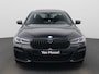 BMW 5-Serie 530e xDrive Executive | M-SPORT | SCHUIF/KANTELDAK | 20 INCH | SHADOWLINE | SAFFIERZWART | STOELVERWARMING |