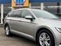 Volkswagen Passat Variant 1.4 TSI Connected Series | Navigatie | Afn. Trekhaak | Zomer- en winterset | Led |