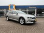 Volkswagen Passat Variant 1.4 TSI Connected Series | Navigatie | Afn. Trekhaak | Zomer- en winterset | Led |