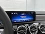 Mercedes-Benz A-klasse A 250e Automaat AMG Line | Advanced Plus Pakket | Winterpakket | Panoramadak | Sfeerverlichting | Keylees-Go | Stoelverwarming | LED | Parktronic met camera
