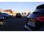 Mercedes-Benz A-klasse 250 e AMG Line Plug in hybride*Perfect MB Onderh.*BTW*1ste Eig.*Sfeer/ACC/Night/MBUX/Apple Carplay-Android/High Perf. LED Koplamp./Diamond Grille/DAB/Stoelverw./Half Leder/Parkeersens.V+A/18 inch LM*
