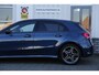 Mercedes-Benz A-klasse 250 e AMG Line Plug in hybride*Perfect MB Onderh.*BTW*1ste Eig.*Sfeer/ACC/Night/MBUX/Apple Carplay-Android/High Perf. LED Koplamp./Diamond Grille/DAB/Stoelverw./Half Leder/Parkeersens.V+A/18 inch LM*