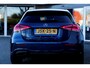 Mercedes-Benz A-klasse 250 e AMG Line Plug in hybride*Perfect MB Onderh.*BTW*1ste Eig.*Sfeer/ACC/Night/MBUX/Apple Carplay-Android/High Perf. LED Koplamp./Diamond Grille/DAB/Stoelverw./Half Leder/Parkeersens.V+A/18 inch LM*