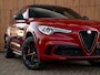 Alfa Romeo Stelvio 2.9 V6 AWD Quadrifoglio | Adapt. cruise | Veel carbon! | Pano-dak | Harman/Kardon | NL-auto