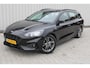 Ford Focus Wagon 1.0 EcoBoost ST Line Business | Incl. 12 maanden garantie | Trekhaak | Stoel en stuurverwarming | Keyless entry + start |  Cruise control | | Bang & olufson audio | DAB+ radio | Apple carplay / android auto |