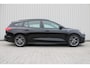 Ford Focus Wagon 1.0 EcoBoost ST Line Business | Incl. 12 maanden garantie | Trekhaak | Stoel en stuurverwarming | Keyless entry + start |  Cruise control | | Bang & olufson audio | DAB+ radio | Apple carplay / android auto |