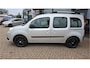 Renault Kangoo Family 1.2 TCe Limited Start&Stop *Cruise control* airco automatisch * 2 x Schuifdeuren + 2 x Achterdeuren* Achterbank in delen neerklapbaar** BOVAG Garantie