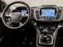 Ford Kuga 1.5 Titanium (NAVIGATIE, CLIMATE, LEDER, CAMERA, TREKHAAK, STOELVERWARMING, SPORTSTOELEN, GETINT GLAS, CRUISE, LM VELGEN, NIEUWSTAAT)