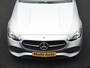 Mercedes-Benz C-klasse Estate 300 e Avantgarde Plug In Hybrid 313pk Dealer O.H. PHEV | Trekhaak Af Fabriek | Camera | Night Pakket | Sportstoelen Verwarmd | Apple Carplay | Sfeerverlichting | Navigatie | Virtual | DAB |