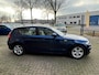 BMW 1-Serie 116i Business Line Ultimate Edition 122PK Automaat,Navi,Clima,Cruise,Isofix,Leder,ElektrRamen+Spiegels,Startknop.