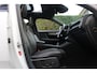 Volvo XC40 2.0 T4 R-Design Aut (Panoramadak Sportleder/Memory Navi/Camera HarmanKardon Standkachel Trekhaak Full-Led 20InchLMV)