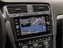 Volkswagen Golf 1.0 TSI Sportline (APPLE CARPLAY, GROOT NAVI, CLIMATE, ADAPTIVE CRUISE, SPORTSTOELEN, LM VELGEN, PARKEERSENSOREN, NIEUWSTAAT)