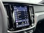 Volvo V60 T6 Recharge Plus Dark | 18" | 360 Camera | Harman Kardon | Elektrisch verstelbare Stoelen | Trekhaak | Adaptieve Cruise | BLIS | Stoel/stuur/achterbankverwarming