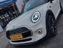 MINI Cooper 1.5 136pk Cooper Chili | Navi | Apple Carplay+Android Auto | Clima | Cruise | Panorama Schuifdak | Lederen Bekleding | Led Koplampen | Keyless Entry | Pdc | Privacy Glass | 17''lm