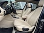 BMW 2-Serie Active Tourer 220i Luxury 192pk Automaat / Panoramadak / Trekhaak / Hu Display