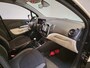 Renault Captur 0.9 TCe Intens Two-Tone - Apple Carplay/Android Auto - Cruise - LED - Achteruitrijcamera - 17' - Sensoren voor en achter
